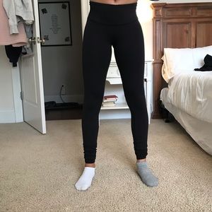 FULL LENGTH LULULEMON LEGGINGS